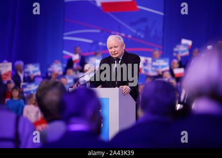 Chelm, Pologne. 11Th Oct 2019. Leader du PiS, Jaroslaw Kaczynski prend la parole à la convention définitive des élections parlementaires en campagne. Photo : JP JP Crédit : noir/noir fil ZUMA/Alamy Live News Banque D'Images