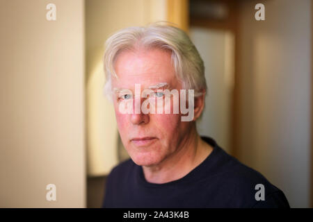 Phil Davis acteur dans sa loge au Royal Shakespeare Theatre de Stratford-upon-Avon. Banque D'Images