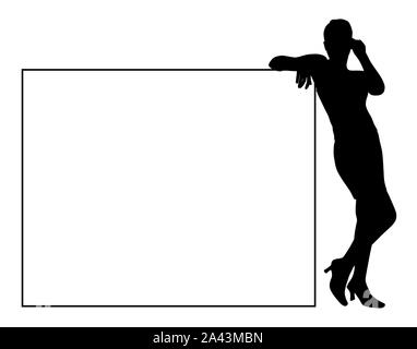 Attractive young woman leaning on blank billboard pour votre texte. Jeune femme d'affaires s'appuya contre un panneau blanc vierge.