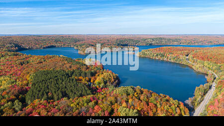 Lac pouce en couleurs d'automne Banque D'Images