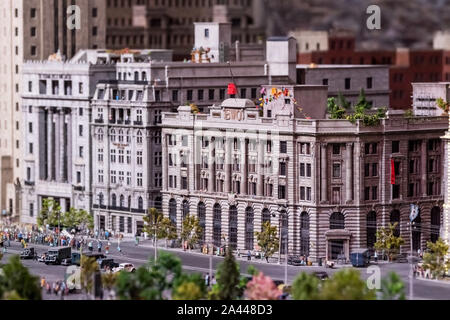 Vue de l'art miniature la capture de la promenade sur le Bund, le long de la rivière Huangpu sur l'affichage lors de l'exposition le parc de thème du Monde de miniatures Banque D'Images