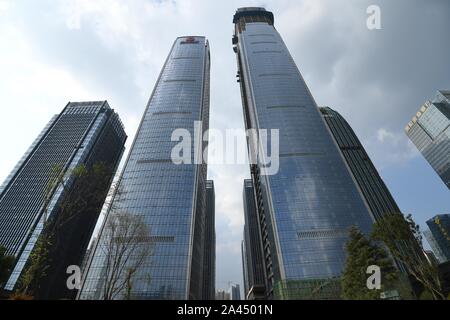 Point de vue extérieur sur les tours jumelles de Guangzhou International Finance Centre-ville de Guiyang, province du Guizhou, au sud-ouest de la Chine, 21 août 2019. Après 1131 Banque D'Images