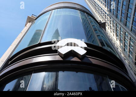 --FILE--Vue d'un magasin concessionnaire de NIO à Shanghai, Chine, le 8 mars 2019. Actions cotées aux États-Unis de carmaker électrique chinois NIO Inc, un rival de Tesl Banque D'Images