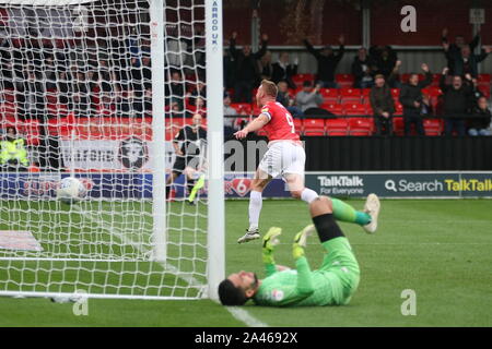 SALFORD, Angleterre 12 octobre Adam Rooney de Salford City fête son but pendant le match de Ligue 2 pari du ciel entre Salford City et Cambridge United à Moor Lane, Salford le samedi 12 octobre 2019. (Crédit : Simon Newbury | MI News) Editorial Utilisez uniquement Crédit : MI News & Sport /Alamy Live News Banque D'Images