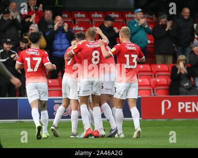 SALFORD, Angleterre 12 octobre Adam Rooney de Salford City fête son but pendant le match de Ligue 2 pari du ciel entre Salford City et Cambridge United à Moor Lane, Salford le samedi 12 octobre 2019. (Crédit : Simon Newbury | MI News) Editorial Utilisez uniquement Crédit : MI News & Sport /Alamy Live News Banque D'Images