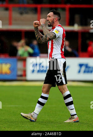 La Ville d'Exeter Ryan Bowman célèbre à plein temps au cours de la Sky Bet League Deux match à St James Park, Exeter. Banque D'Images