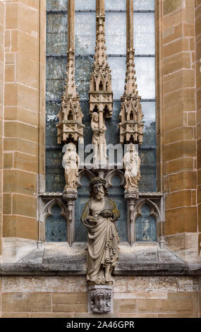 Sculptures à Saint une façade de la Lutheran saint jacques (Jakob) Église de Rothenburg ob der Tauber, Bavière, Allemagne, Europe, une partie du pèlerinage r Banque D'Images