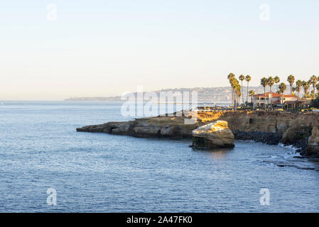 Vue côtière à Sunset Cliffs Parc Naturel. San Diego, Californie, USA. Banque D'Images
