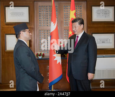Katmandou, Népal. 12 octobre, 2019. Le président chinois Xi Jinping rencontre le président de l'Assemblée nationale du Népal Ganesh Prasad Timilsina à Katmandou, Népal, 12 octobre, 2019. Crédit : Li Xueren/Xinhua/Alamy Live News Banque D'Images