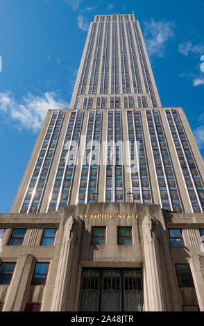 Façade de l'Empire State Building, New York City, USA Banque D'Images