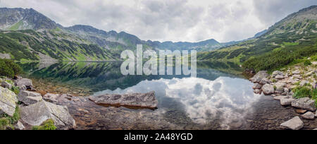 Vallée des cinq lacs polonais (Dolina Pięciu Stawów Polskich) Banque D'Images