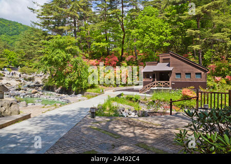 Sainokawara Kasatzu au parc Onsen, préfecture de Gunma, Japon Banque D'Images