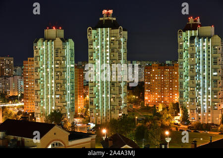 Magnifique paysage de nuit dans le coin couchage de Zelenograd de Moscou Banque D'Images