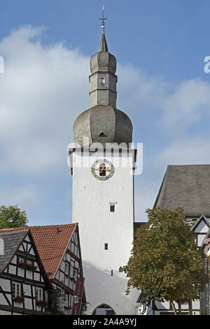 Bell Tower, du vieux marché, Arnsberg, Sauerland, Rhénanie du Nord-Westphalie, Allemagne Banque D'Images
