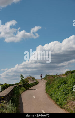 La tournée cycliste féminine Cote de Beaune wine route, Bourgogne, France. Banque D'Images