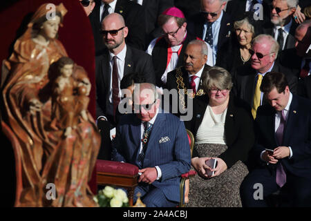 La cité du Vatican. 13 Oct, 2019. 13 octobre 2019 - Cité du Vatican (Saint-Siège) - Charles, prince de Galles assiste à la Messe de canonisation du Pape François à St Crédit : ZUMA Press, Inc./Alamy Live News Banque D'Images