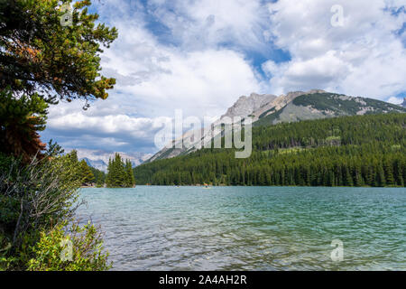 Le lac Two Jack à Banff, Canada Banque D'Images