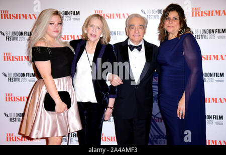 Francesca Scorsese, Helen Morris, Martin Scorsese et Cathy Scorsese assister à la première Internationale et gala de clôture de l'Irlandais, qui a eu lieu dans le cadre de la BFI London Film Festival 2019, Londres. Banque D'Images