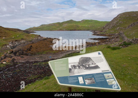 Mavis Grind d'informations et de vue, Brae, Mainland Shetland Banque D'Images
