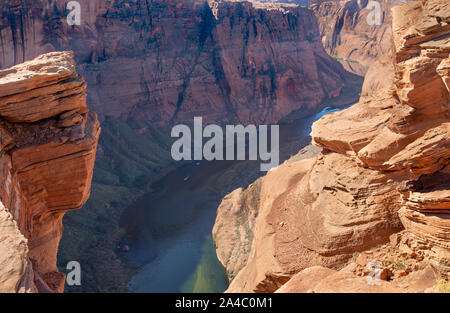 Horseshoe Bend canyon pittoresque surplombant la rivière Colorado en Arizona, États-Unis Banque D'Images