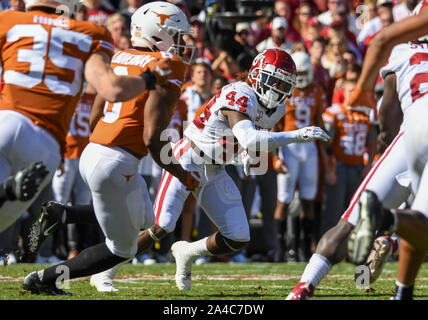 Oct 12, 2019 : Oklahoma Sooners arrière défensif Brendan Radley-Hiles # 44 au cours de la rivalité de la rivière Rouge de la NCAA match entre l'Université de l'Oklahoma Sooners et l'Université de Texas longhorns au Cotton Bowl Stadium à Fair Park à Dallas, TX Texas défait 34-27 Albert Pena/CSM Banque D'Images