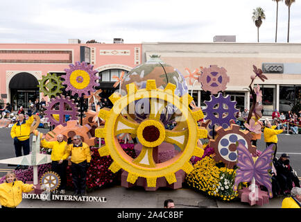 Le Rotary International flottent dans le 124e Rose Parade de Pasadena, Californie Banque D'Images