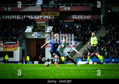 Tallinn, Estonie. 13 Oct, 2019. Ilja Antonov (6) de l'Estonie en action au cours de l'Euro 2020 match de qualification entre l'Estonie et l'Allemagne à A. Le Coq Arena.(score final : 0-3 Estonie Allemagne) Credit : SOPA/Alamy Images Limited Live News Banque D'Images