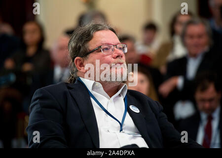 Prague, République tchèque. 14Th Oct, 2019. Alexandr Vondra, membre du Parlement européen, membre du conseil d'administration de la Fondation Forum 2000, et directeur du centre de Prague, pour les relations transatlantiques (PCTR) à l'Institut CEVRO parle à Prague, au cours de la 23e conférence internationale Forum 2000 de personnalités mondiales avec devise récupérer la promesse de 1989, à Prague, en République tchèque, le lundi 14 octobre, 2019. Photo : CTK/Alamy Live News Banque D'Images