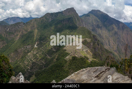 Vue de Machu Picchu de Hayna Picchu mountain Banque D'Images