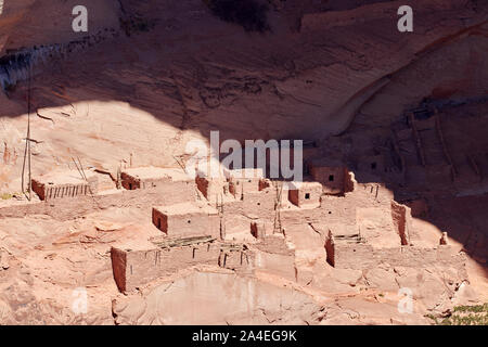 Arizona - Native American Cliff dwellings à Betatakin Ruin, Navajo National Monument en Arizona, États-Unis Banque D'Images