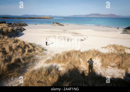 Sur la plage de sable blanc au nord de iona Banque D'Images