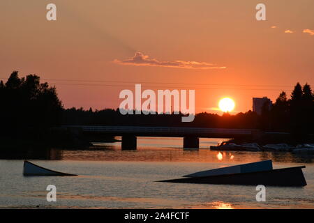 Coucher du soleil à Oulu Banque D'Images