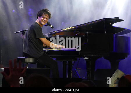 Jamie Cullum est une chanteuse de jazz britannique et auteur-compositeur, et est représenté à l'exécution de l'Old Royal Naval College de Greenwich. Banque D'Images