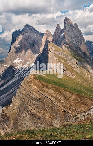 Le paysage autour de la partie supérieure du pic de Seceda Odle de montagnes à Vallée de Gardena, Dolomites, Italie Banque D'Images