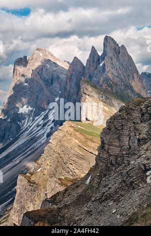 Le paysage autour de la partie supérieure du pic de Seceda Odle de montagnes à Vallée de Gardena, Dolomites, Italie Banque D'Images