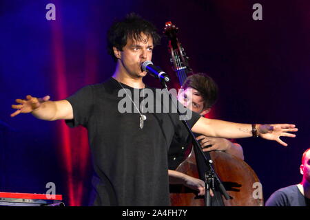 Jamie Cullum est une chanteuse de jazz britannique et auteur-compositeur, et est représenté à l'exécution de l'Old Royal Naval College de Greenwich. Banque D'Images