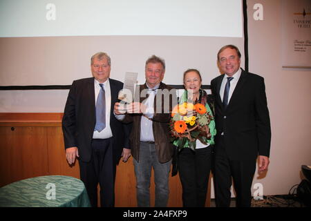 Annette Scheurich Klaus und erhalten den Naturfilmpreis 2019 Meridian Görlitzer Banque D'Images