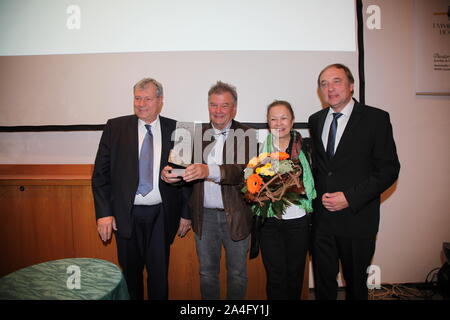 Annette Scheurich Klaus und erhalten den Naturfilmpreis 2019 Meridian Görlitzer Banque D'Images