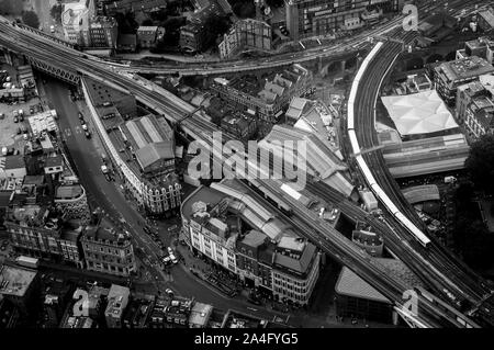 Vue aérienne d'une croisée des chemins de fer à Londres Banque D'Images