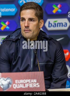 12 octobre 2019 Robert Moreno entraîneur en chef de l'Espagne assiste à la conférence de presse à l'UEFA EURO 2020 qualification du groupe F entre la Norvège et l'Espagne à l'Ullevaal Stadion d'Oslo, Norway Nigel Waldron/Alamy Live News Banque D'Images