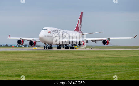 Virgin Atlantic, 747-400 G-Grande, 'Ladybird' à l'aéroport de Manchester Banque D'Images