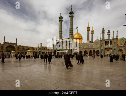 Téhéran, Iran - 2019-04-16 - Sanctuaire dédié à Sainte Dame Masumeh Fatima. Banque D'Images