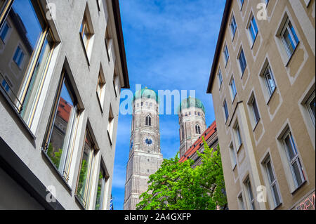 L'église Frauenkirche, ou Notre-dame) situé à Munich, Bavière, Allemagne. Banque D'Images