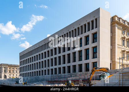 Berlin, Allemagne - 27 juillet 2019 - Vue sur le Forum Humboldt, un projet de musée à grande échelle dans le Palace Berlin reconstruit dans l'île aux musées Banque D'Images