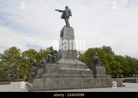 Sébastopol, en Crimée, la Russie - le 24 juillet 2019 : Monument de Vladimir Ilitch Lénine sur le haut de l'escalier de Sinop dans la ville de Sébastopol, en Crimée Banque D'Images