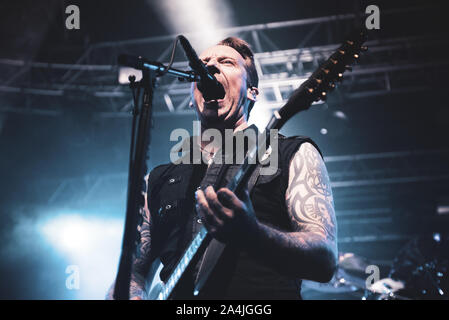 FABRIQUE, Milano, Italie - 2019/10/14 : Michael Poulsen du groupe danois Volbeat en live sur scène à Fabrique, pour le rembobinage de la bande d' 2019 Reboud Replay Banque D'Images