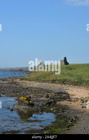 Ruines du château de Newark et des rives, St Monans, Fife Banque D'Images