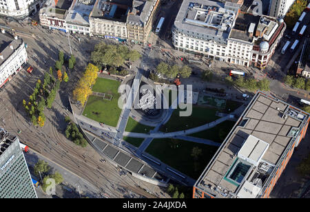 Vue aérienne de Piccadilly Gardens à Manchester Banque D'Images