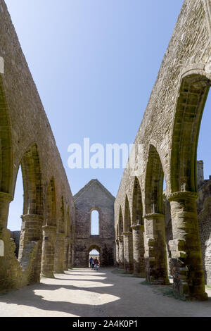 Plougonvelin, Finistère / France - 22 août 2019 : vue sur les ruines de l'abbaye de Saint Mathieu en Bretagne Banque D'Images