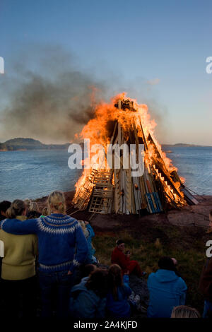 Midsummer Eve à SÃ'num beach près de Mandal Banque D'Images